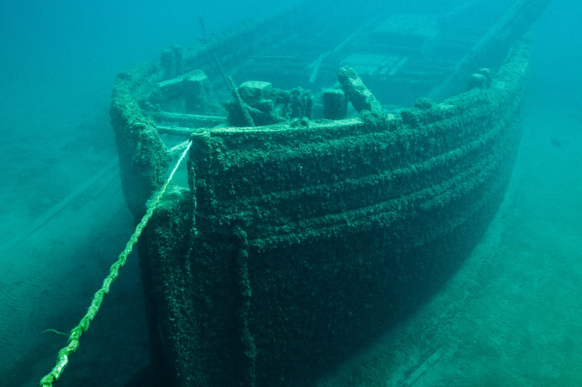 🏛️ Dans les abysses méditerranéens, un navire du XVIe siècle refait surface