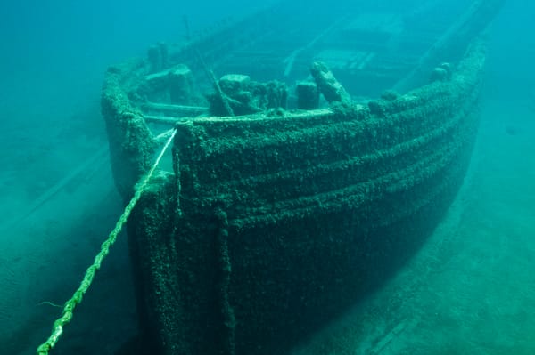 🏛️ Dans les abysses méditerranéens, un navire du XVIe siècle refait surface